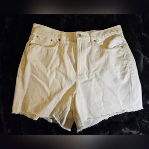J. Crew Mens Shorts, White Denim Raw Hem, Distressed Back Pocket, Sz 32, Coastal